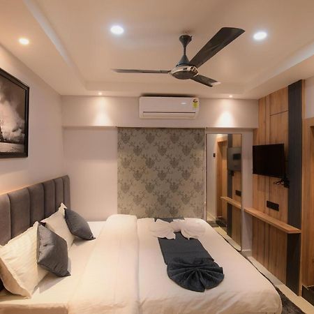 Midtown Inn กูวาฮาติ ภายนอก รูปภาพ