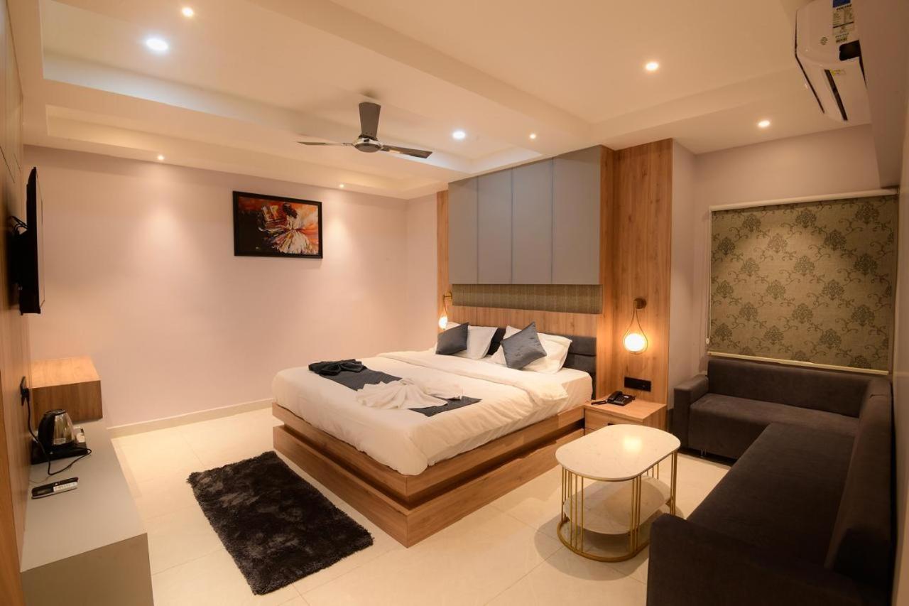 Midtown Inn กูวาฮาติ ภายนอก รูปภาพ